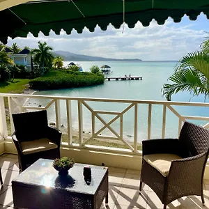 https://luxury-poolside-oasisthe-lagoons.comcaribbean.com